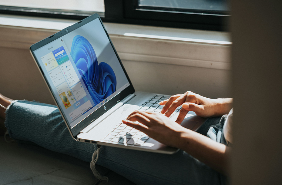 Windows 11 présente un design globalement harmonisé, même si certaines petites incohérences persistent. Source: Windows | Unsplash